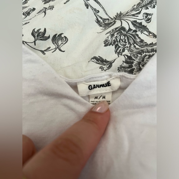 Garage Cropped Vneck Cami - Picture 2 of 3